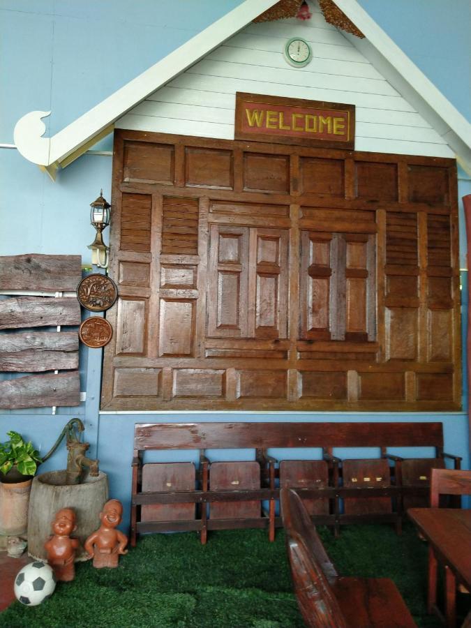 Ban Khun Rin Homestay Ампхава Экстерьер фото